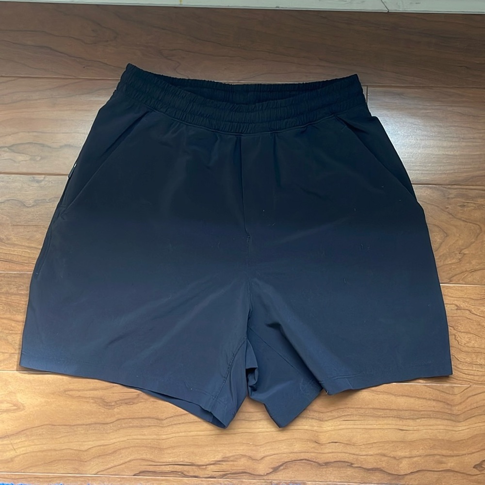 Lululemon Men’s Pace Breaker Shorts, 5” length, Black, size S Small